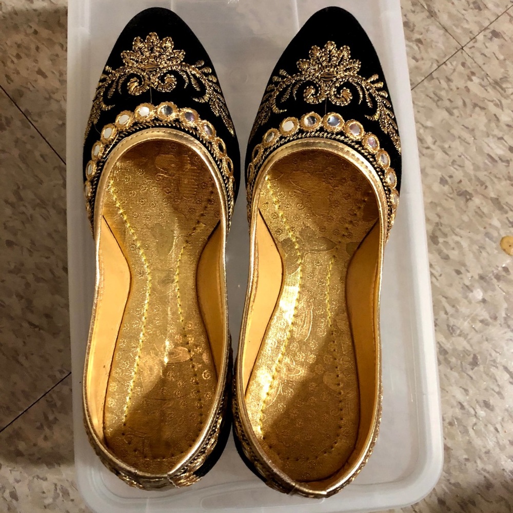 Black and gold Indian flat shoes from India